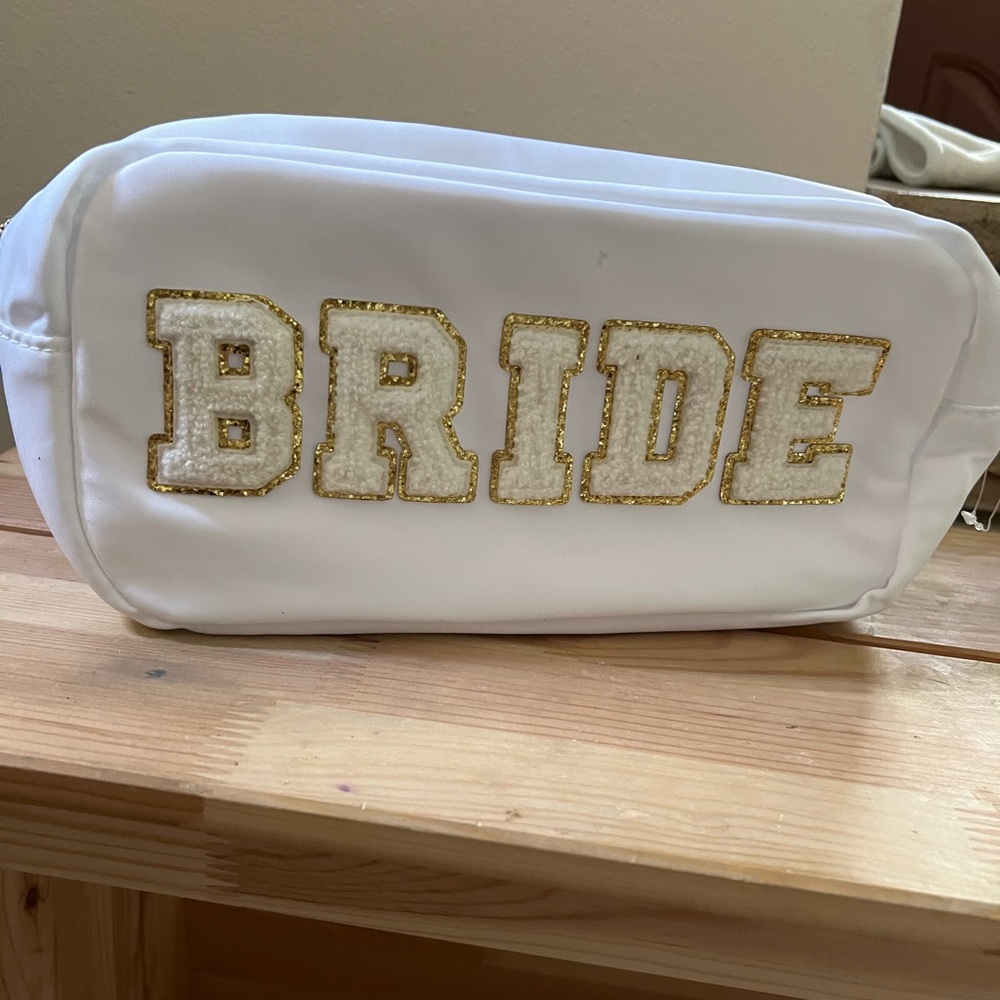 White Bride Cosmetic Bag *FREE WITH ANY BRIDAL PURCHASE*